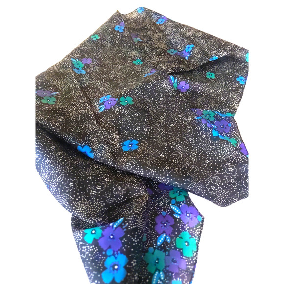 Sarah Coventry Rectangle Scarf 10" X 52" Black Dots Blue Flowers - Picture 4 of 8